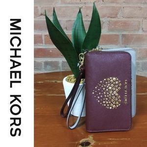 Michael Kors | 🎈NWT Leather Phone Case Wrislet